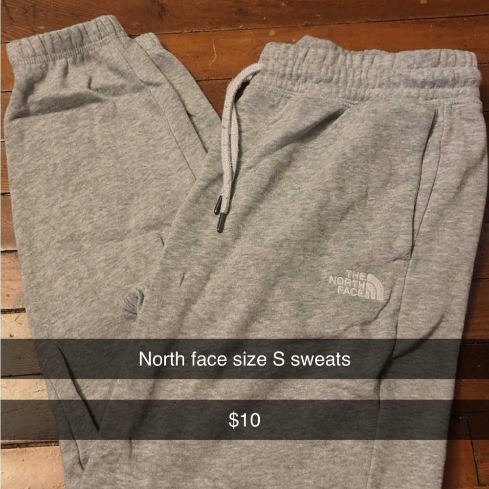 The North Face Gray Sweatpants Relaxed Fit Joggers
